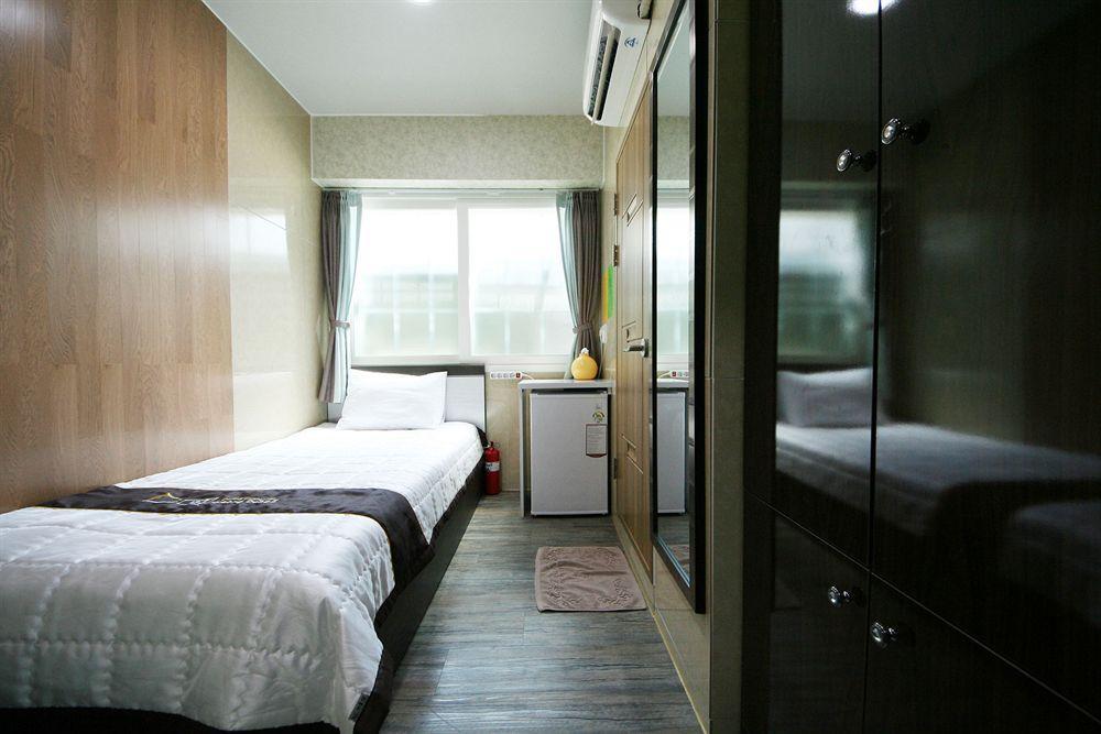 Guesthouse Myeongdong 2 Σεούλ Εξωτερικό φωτογραφία