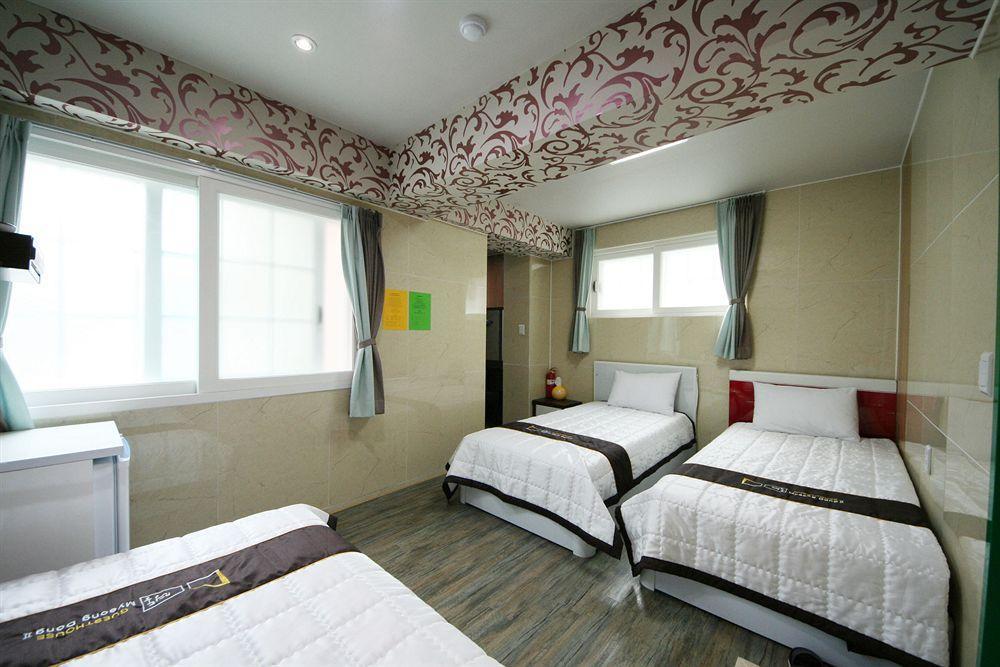 Guesthouse Myeongdong 2 Σεούλ Εξωτερικό φωτογραφία
