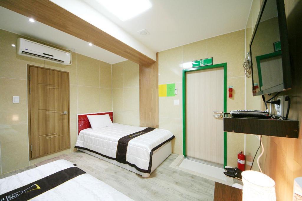 Guesthouse Myeongdong 2 Σεούλ Δωμάτιο φωτογραφία