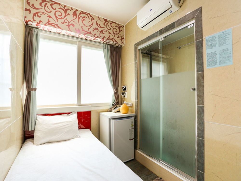 Guesthouse Myeongdong 2 Σεούλ Εξωτερικό φωτογραφία