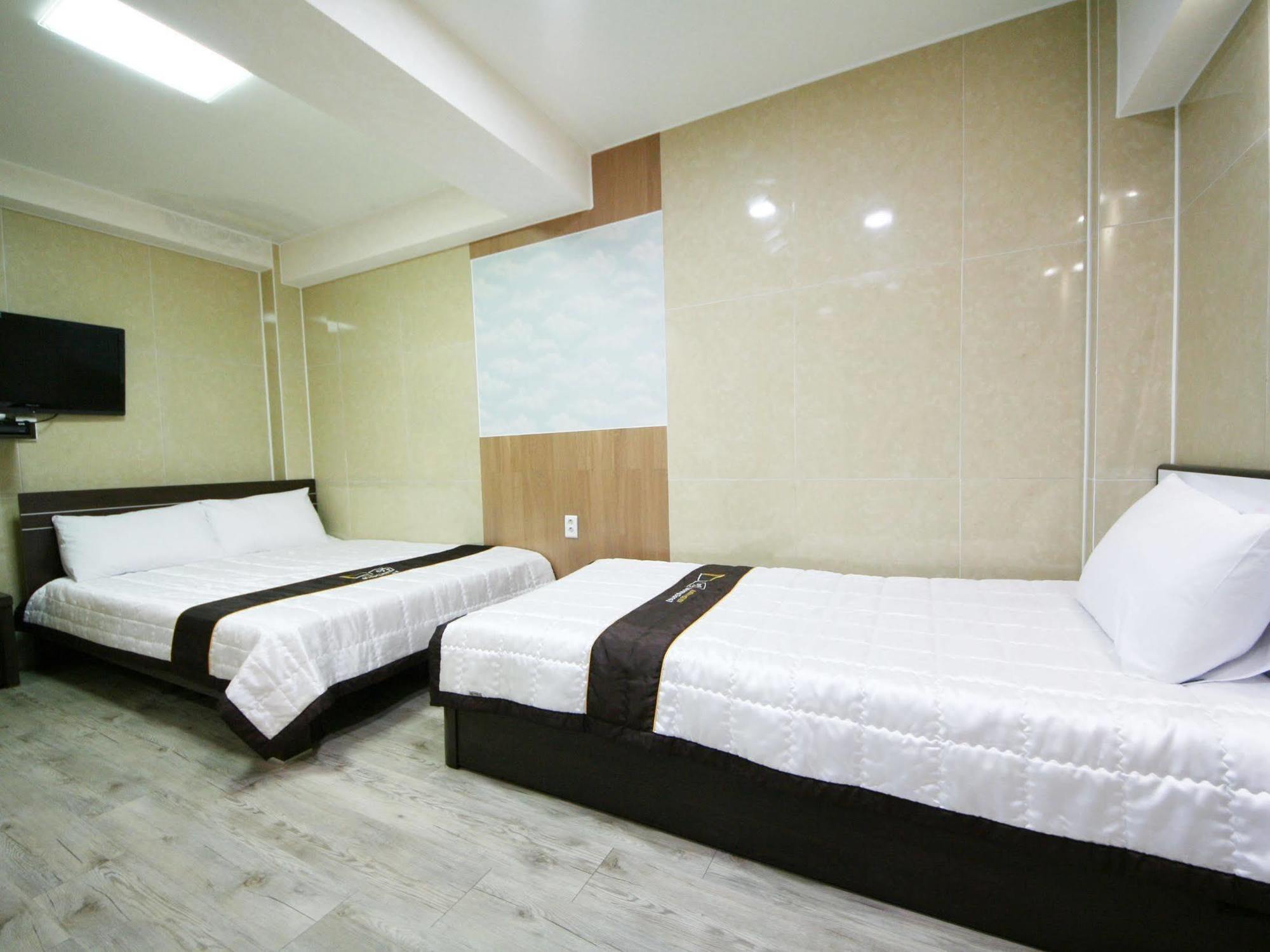 Guesthouse Myeongdong 2 Σεούλ Εξωτερικό φωτογραφία