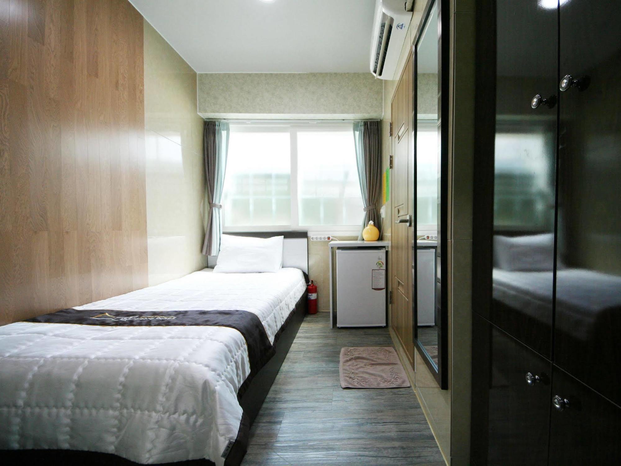 Guesthouse Myeongdong 2 Σεούλ Εξωτερικό φωτογραφία