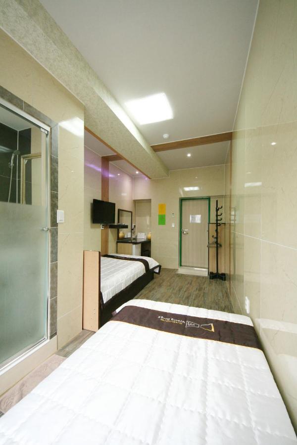 Guesthouse Myeongdong 2 Σεούλ Δωμάτιο φωτογραφία